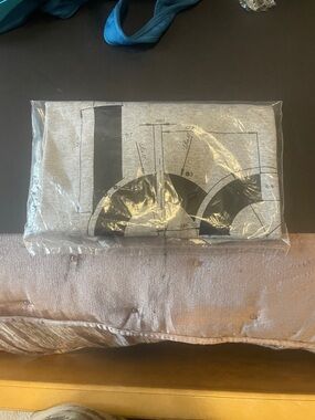 Hybrid racing gray tee shirt size xl